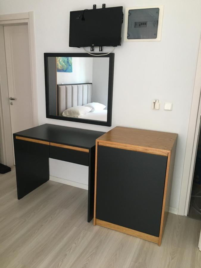 Irini Boutique Rooms!!! Himare Eksteriør bilde