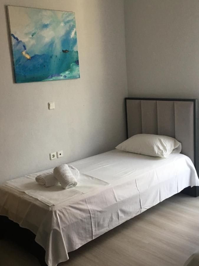 Irini Boutique Rooms!!! Himare Eksteriør bilde