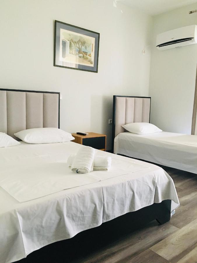 Irini Boutique Rooms!!! Himare Eksteriør bilde