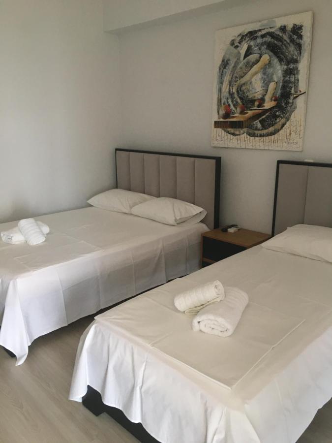 Irini Boutique Rooms!!! Himare Eksteriør bilde